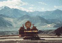 Tibet10.jpg ( 7334 bytes)